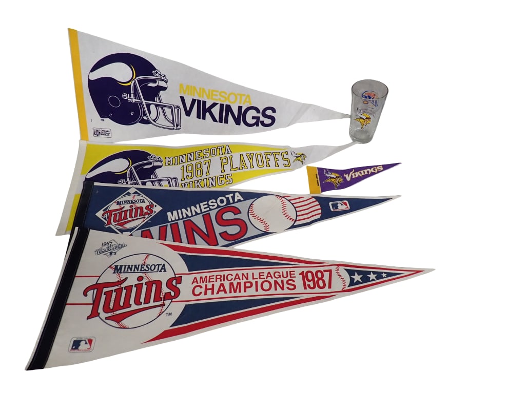 Minnesota Sports Pennants incl Twins 1987 American League Champions, Vikings 1987 Playoffs, etc Plus: Lot of 5 Minnesota Sports Pennants incl Twins 1987 American League Champions, Vikings 1987 Playoffs, etc Plus a Minnesota Vikings Miller Lite Drinking Glass 12"x12" All pictures are consi