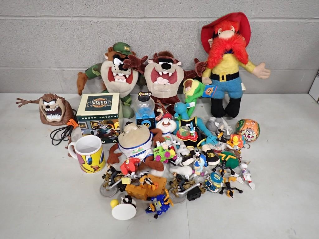 Lot of Plush Toys, Etc incl Yosemite Sam, Michigan J Frog, Taz, Plus Daffy Duck Small Toys, Tweety (1 of 10)