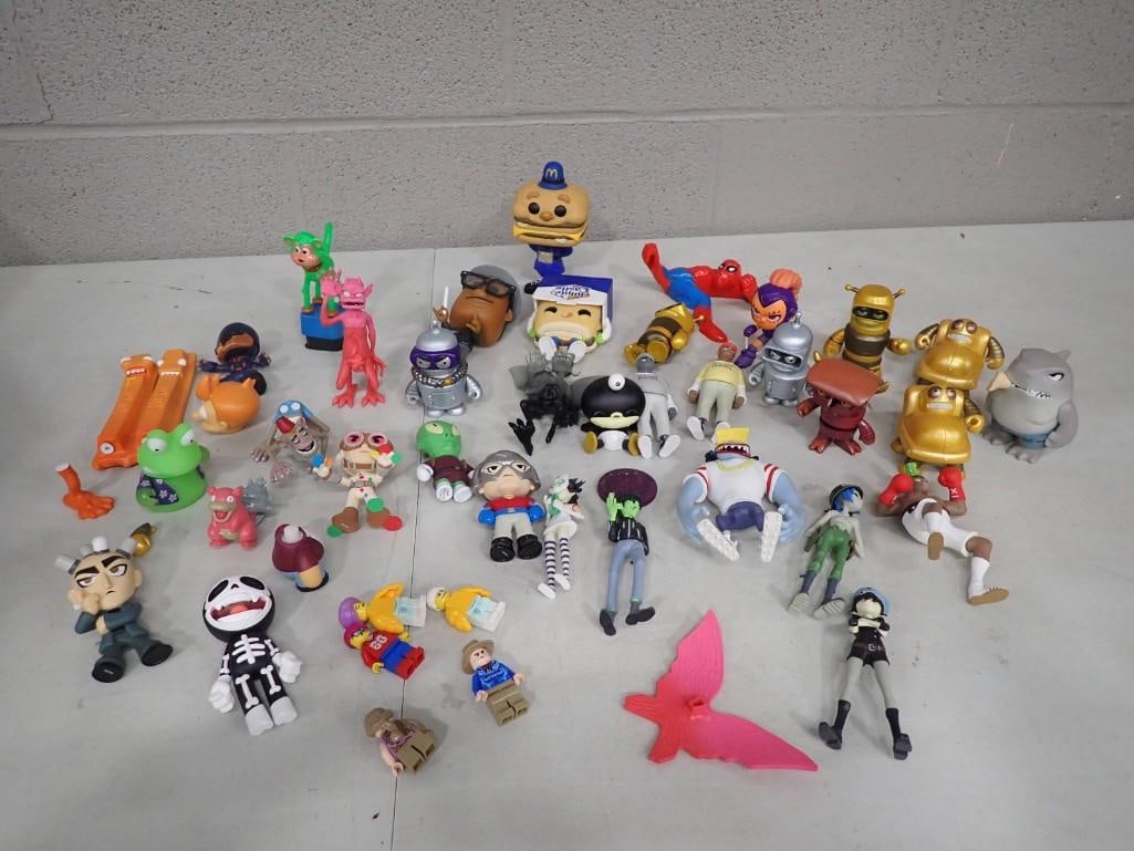Small Toys Lot incl Funko Pop Ad Icons McDonald's Officer Big Mac, Funko Pop White Castle Slider,: Small Toys Lot incl Funko Pop Ad Icons McDonald's Officer Big Mac, Funko Pop White Castle Slider, etc All pictures are considered part of the description and should be examined carefully by bidde