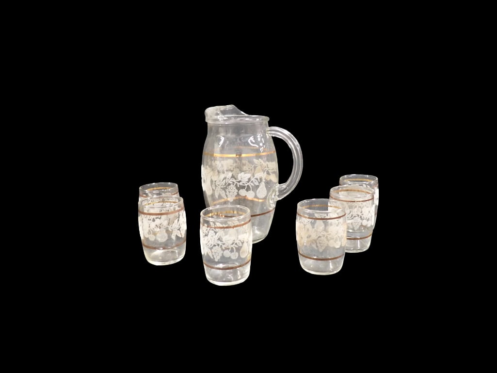 Mid Century Drinkware Set or Juice Set with 6 Glasses and a Pitcher: Mid Century Drinkware Set or Juice Set with 6 Glasses and a Pitcher Largest item is approx 8"x6"x5" All pictures are considered part of the description and should be examined carefully by 