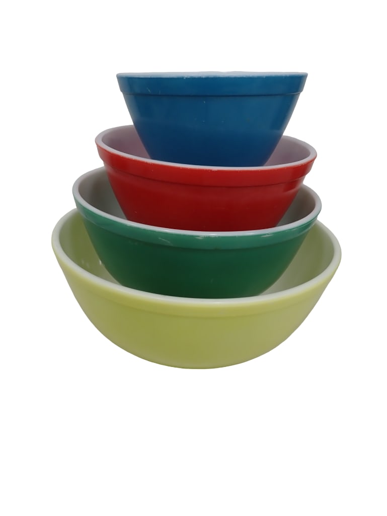 Vintage Pyrex Primary Colors 4 Pc. Mixing Bowl Set including Blue 401, Red 402m Green 403 and Yellow (1 of 4)