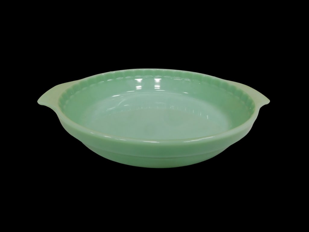 Anchor Hocking Fire King 2000 Jadeite Glass 10" Pie Dish (1 of 3)