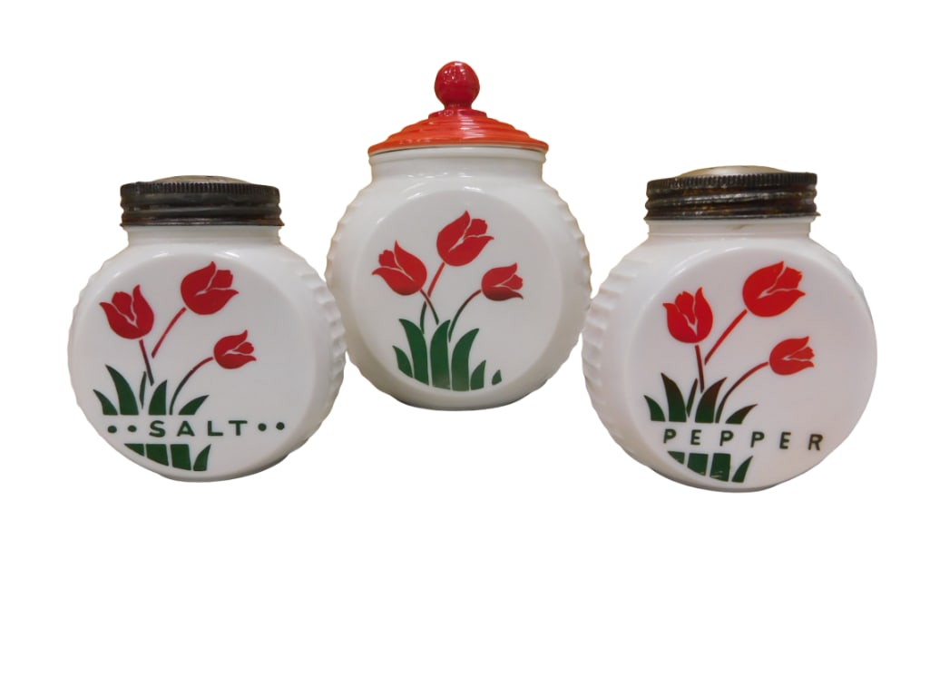 Vintage Anchor Hocking Vitrock Art Deco Tulip Range Set Including Grease Jar with Lid and Salt and P (1 of 4)