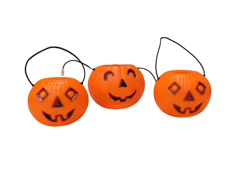 3 Vintage Jack O' Lanter Blow Mold Pumpkins 2 Diamond Eye 4 " and 1 Crescent Eyed 4 1/2" (1 of 4)