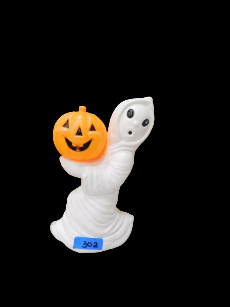 Vintage 13" Tabletop BlowMold Ghost Holding Jack O' Lantern (1 of 4)