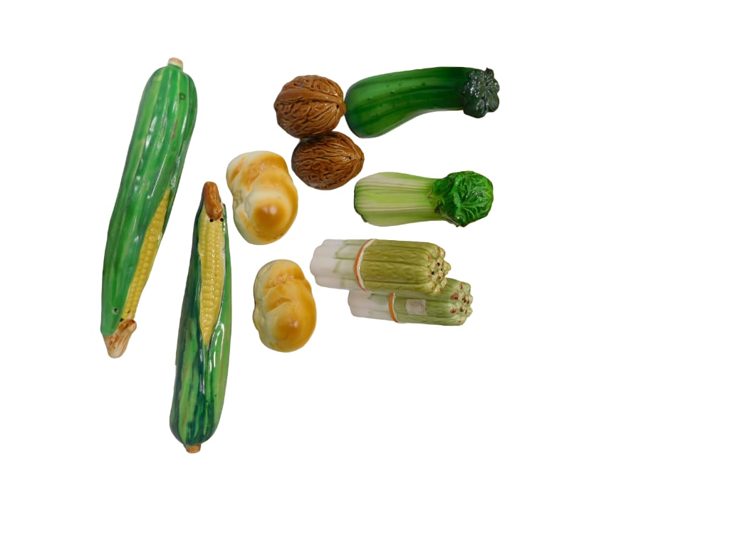 Lot of  Vintage Fall Harvest Salt and Pepper Shakers Including Corn, Asparagus, Walnuts, Dinner Roll (1 of 6)