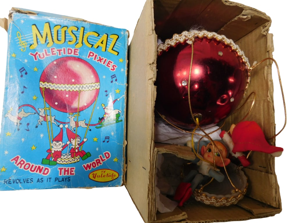 Yuletide Pixies Around the World with Original Box Christmas Pixie Elves on a Hot Air Balloon Figure (1 of 4)