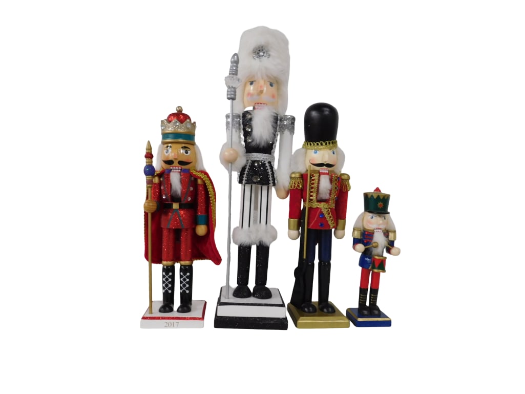 Lot of 4 Nutcrackers Christmas Decor (1 of 4)