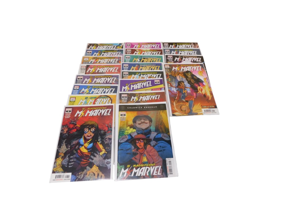 19 Comic Books The Magnificent Ms. Marvel (1 of 4)
