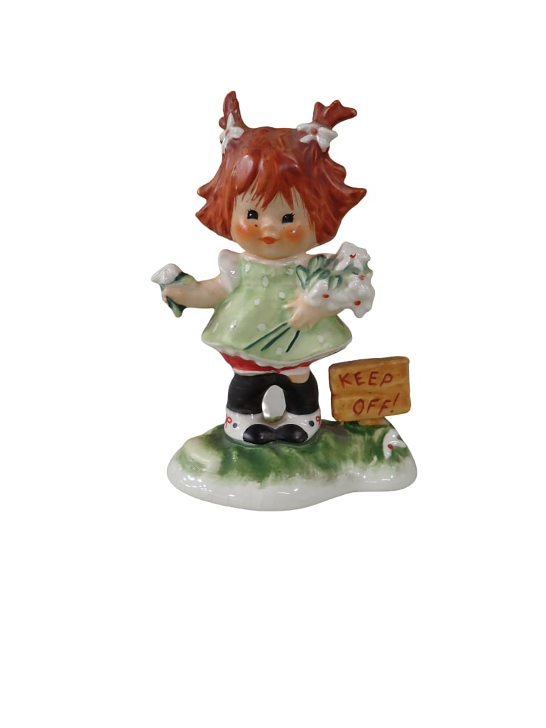Vintage Goebel Red Head Figurine "Daisy's Won't Tell" 1958 Charlotte Byj Design: Vintage Goebel Red Head Figurine "Daisy's Won't Tell" 1958 Charlotte Byj Design. All pictures are considered part of the description and should be examined carefully by bidders. Live