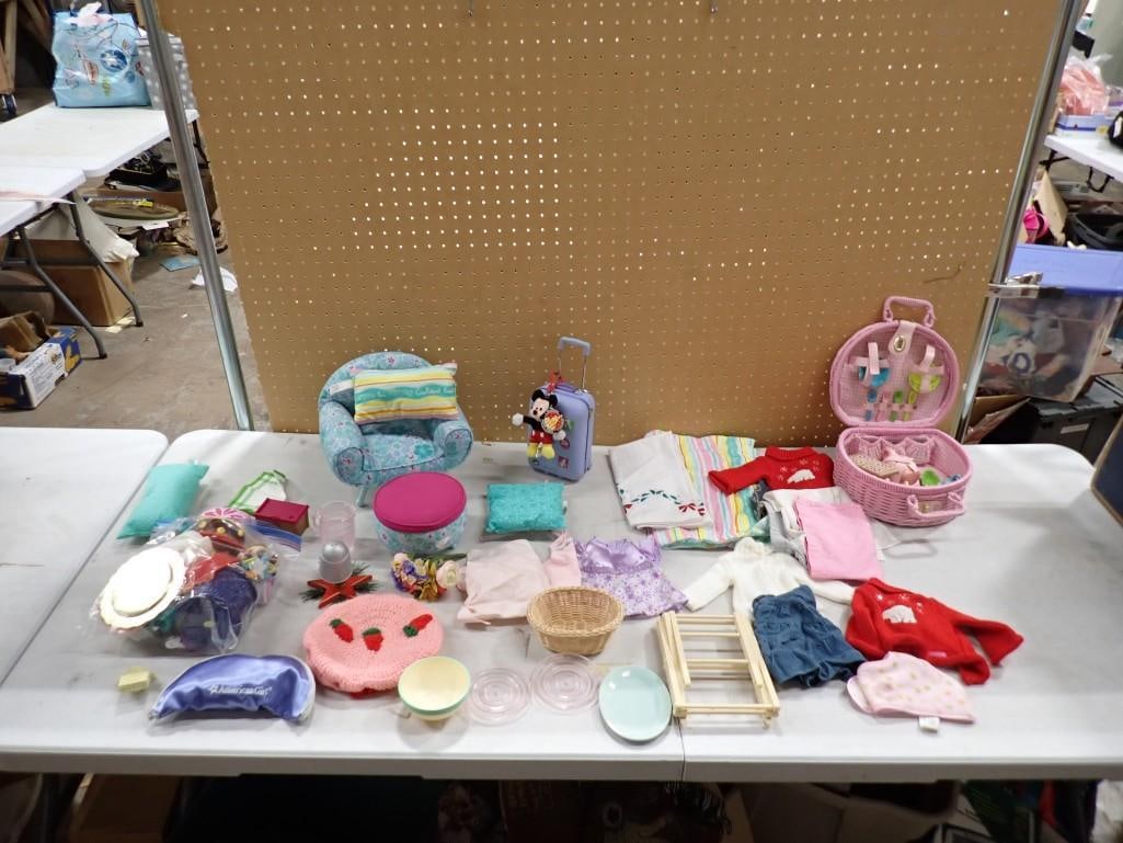 Doll Accessories, Clothing, American Girl Kanani's Lounge Chair Set, Doll Luggage with Mickey Mouse, (1 of 10)