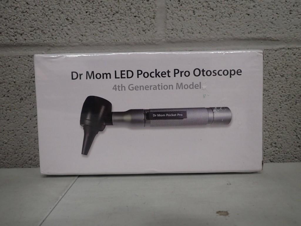 New in Box Dr Mom LED Pocket Pro Otoscope (1 of 4)