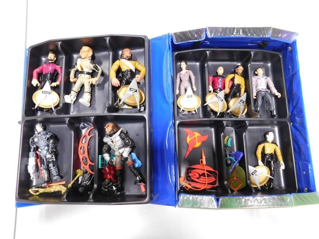 Star Trek Case full of Star Trek Action Figures (1 of 4)