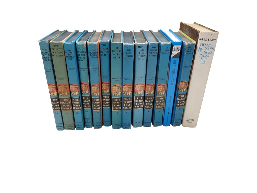 Lot of Vintage Hardy Boys Books and Jules Verne Twenty Thousand Leagues Under the Sea: Lot of Vintage Hardy Boys Books including The Tower Treasure and Jules Verne Twenty Thousand Leagues Under the Sea All pictures are considered part of the description and should be examined carefully 