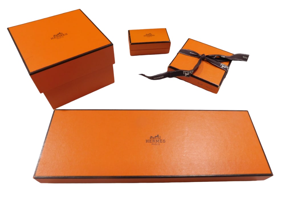 Hermes Jewelry Boxes incl 1 Square Clic Clac Bracelet Box with Brown Hermes Ribbon (1 of 4)