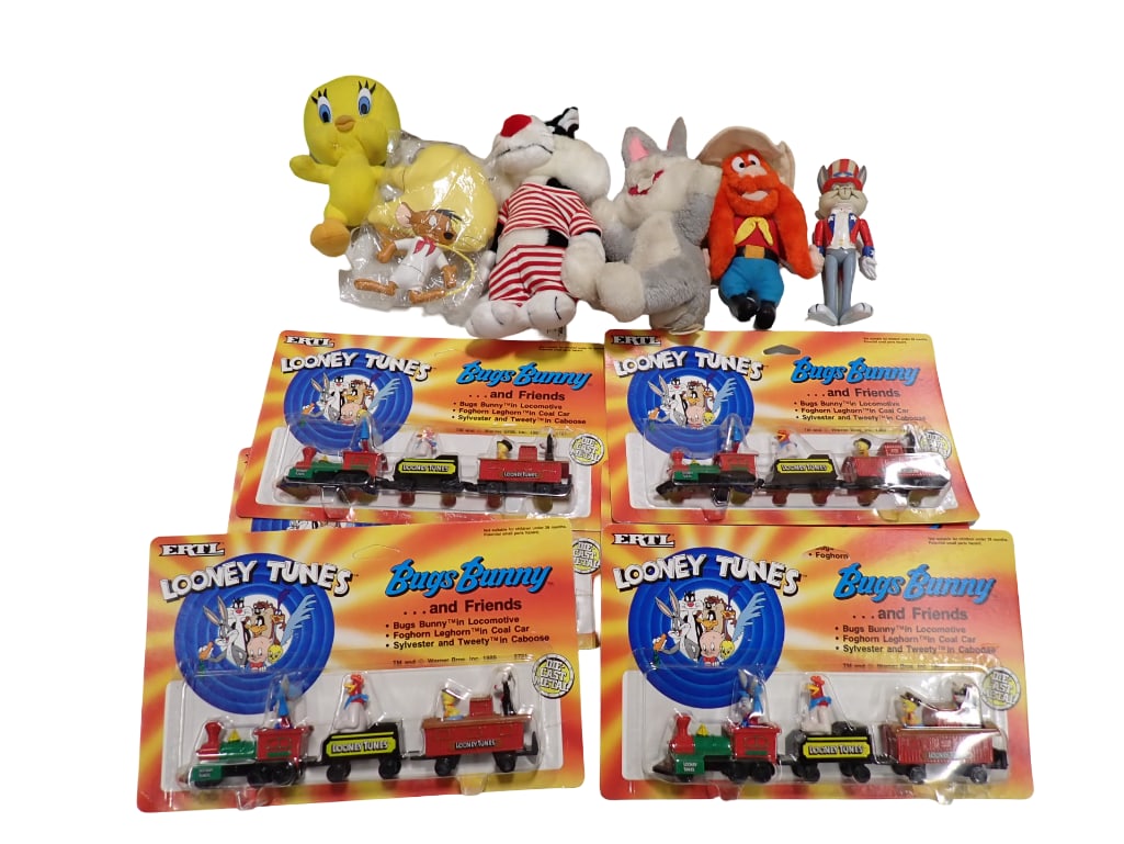 4 ERTL Looney Tunes Bugs Bunny and Friends Train Sets New in Package and Plush incl Yosemite Sam, (1 of 9)