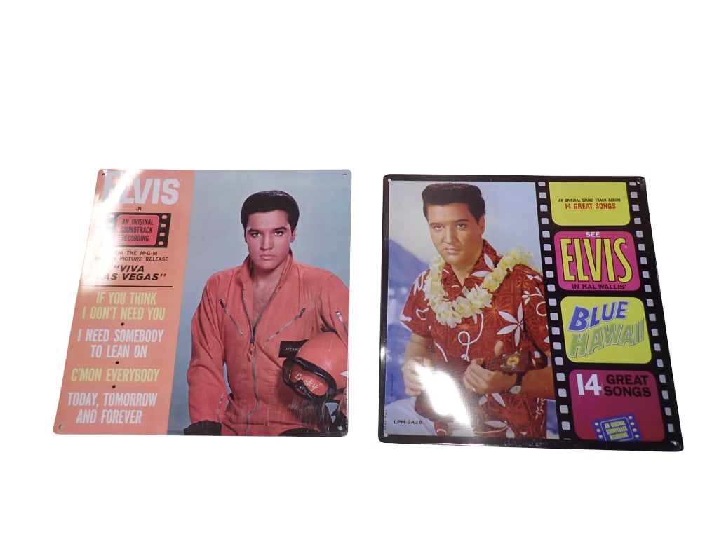 2 Elvis Presley Metal Signs incl Blue Hawaii and Viva Las Vegas: 2 Elvis Presley Metal Signs incl Blue Hawaii and Viva Las Vegas. These are signs that have the same design as the album covers All pictures are considered part of the description and should be e