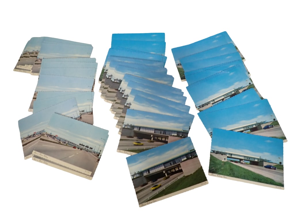 Lot of over 50 Vintage Illinois Tollway Postcards: Lot of over 50 Vintage Illinois Tollway Postcards All pictures are considered part of the description and should be examined carefully by bidders. Live Auctioneers is now offering Live Shipping throug