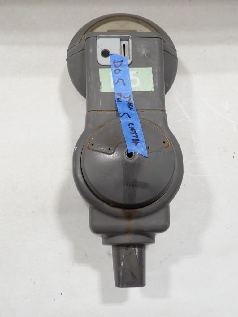 Decommissioned Parking Meter - From the Chicago Area: Decommissioned Parking Meter - From the Chicago Area All pictures are considered part of the description and should be examined carefully by bidders. Live Auctioneers is now offering Live Shipping thr