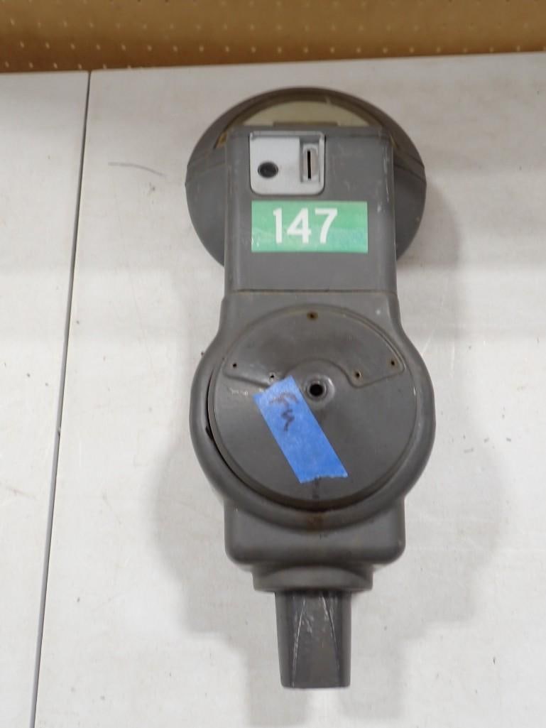 Decommissioned Parking Meter - From the Chicago Area: Decommissioned Parking Meter - From the Chicago Area All pictures are considered part of the description and should be examined carefully by bidders. Live Auctioneers is now offering Live Shipping thr