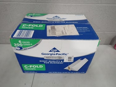 Case of Georgia Pacific C Fold Paper Towels