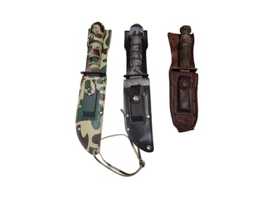 3 Hunting Knives with Sheathes