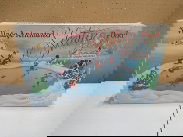 Dept 56 Village Animated Skating Pond Retired 5229-9 in Original Box