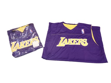 2 Los Angeles Lakers Basketball Jerseys