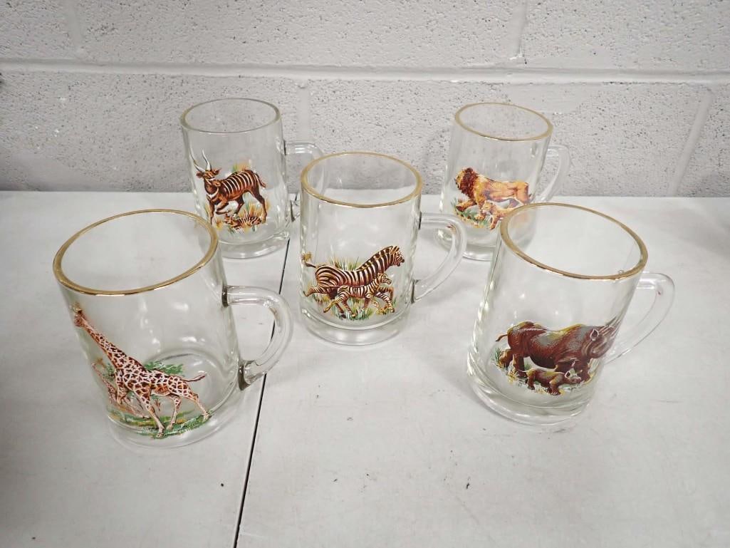 5 Vintage Wildlife Animals Glass Mugs or Cups incl Giraffe, Lion, Zebras, Rhino, etc: Set of 5 Vintage Wildlife Animals Glass Mugs or Cups incl Giraffe, Lion, Zebras, Rhino, etc All pictures are considered part of the description and should be examined carefully by bidders. Live