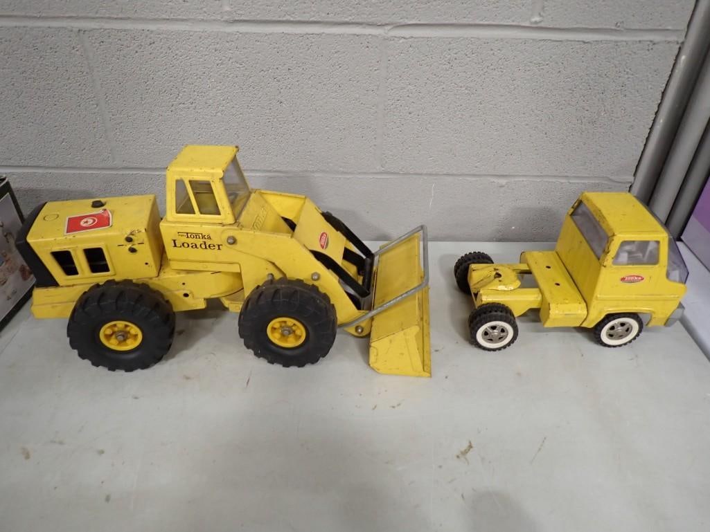 Vintage Tonka Pressed Steel Trucks including a Loader: Vintage Tonka Pressed Steel Trucks including a Loader All pictures are considered part of the description and should be examined carefully by bidders. Live Auctioneers is now offering Live Shipping th