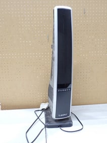 Lasko Oscillating Tower Fan with remote - it works