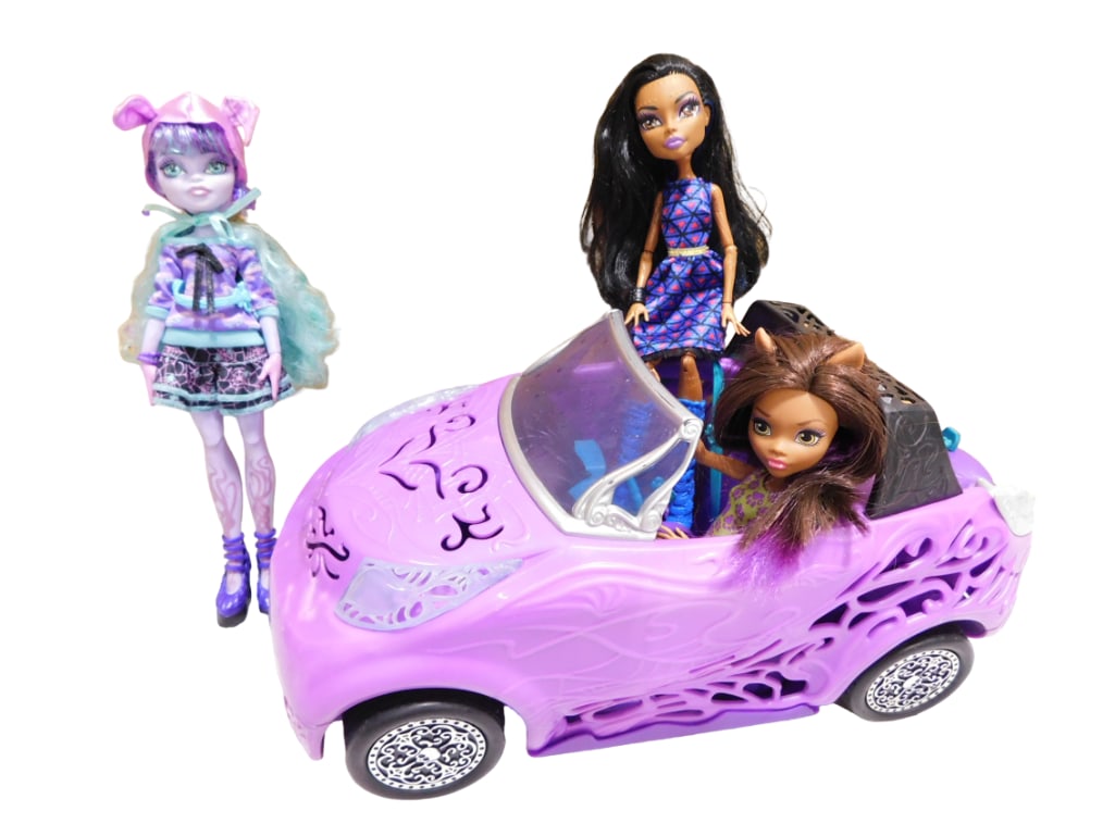 Monster High Scaris City of Frights Car & 3 MH Dolls Lot (1 of 9)