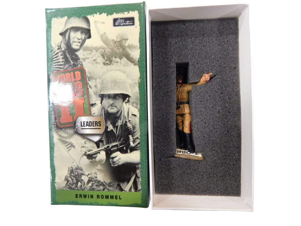 Britains Toy Soldier Erwin Rommel 00285 World War II Leaders in Original Box (1 of 5)