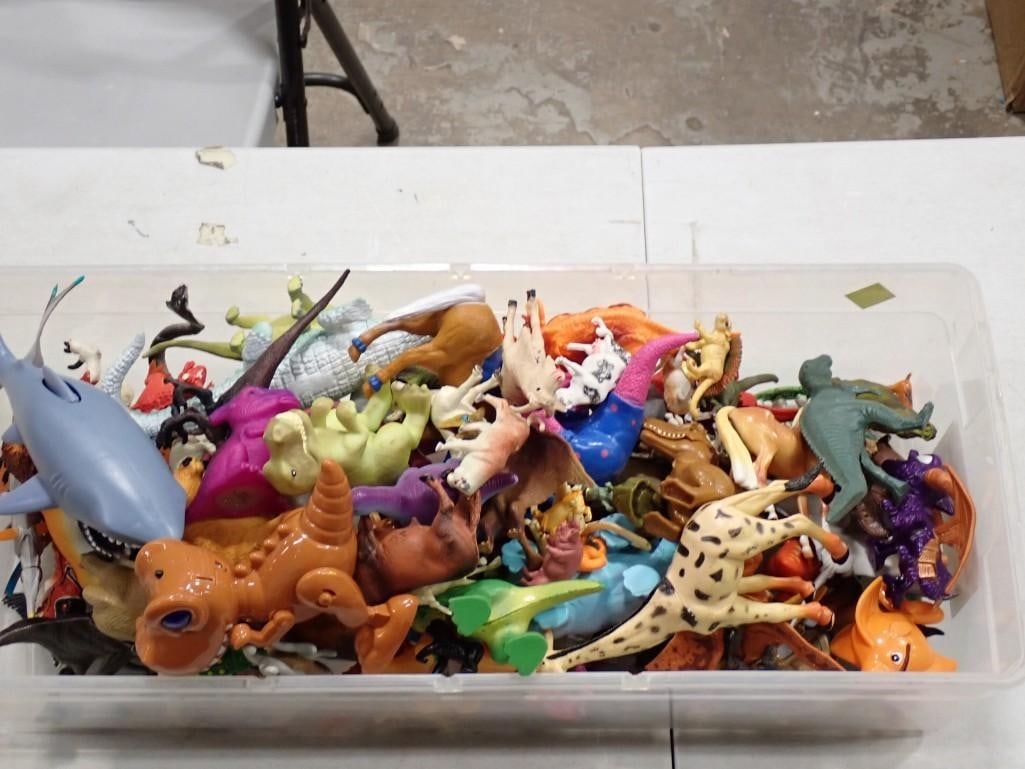 Small Toys, Plastic Animals, Plastic Dinosaurs, etc Lot: Small Toys, Plastic Animals, Plastic Dinosaurs, etc Lot All pictures are considered part of the description and should be examined carefully by bidders. Live Auctioneers is now offering Live Shippin