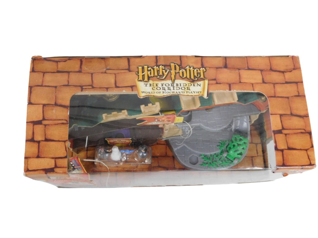 Harry Potter The Forbidden Corridor World of Hogwarts Playset New in Box by Mattel: Harry Potter The Forbidden Corridor World of Hogwarts Playset New in Box by Mattel All pictures are considered part of the description and should be examined carefully by bidders. Live Auctioneers i