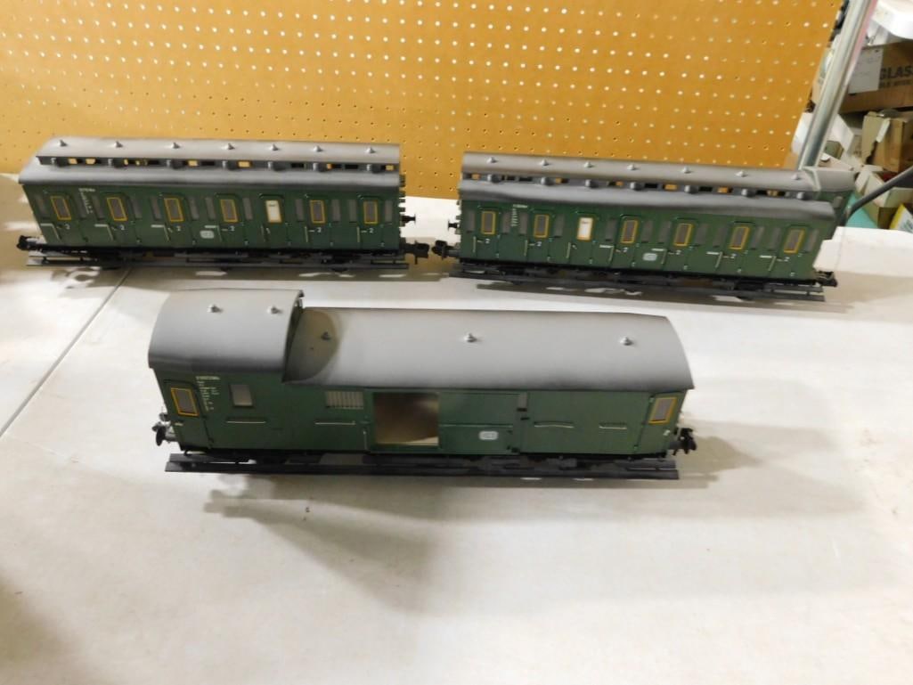 3 Marklin 1 Gauge Model Trains: 3 Marklin 1 Gauge Model Trains All pictures are considered part of the description and should be examined carefully by bidders. Live Auctioneers is now offering Live Shipping through them. This
