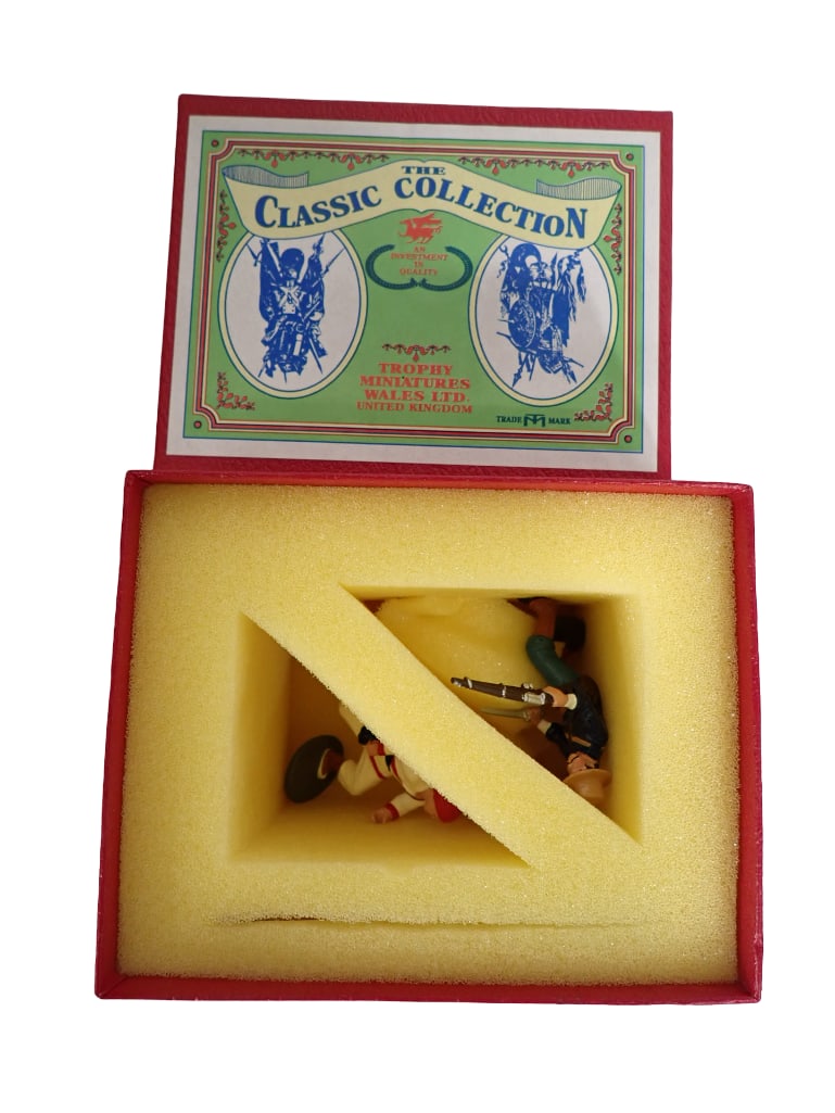 Trophy Miniatures The Classic Collection Set No HB2 Hand to Hand Metal Toy Soldiers: Trophy Miniatures The Classic Collection Set No HB2 Hand to Hand Metal Toy Soldiers US Marine Crouched with Rifle / Bayonet versus Boxer with Halberd in Original Box All pictures are considered part