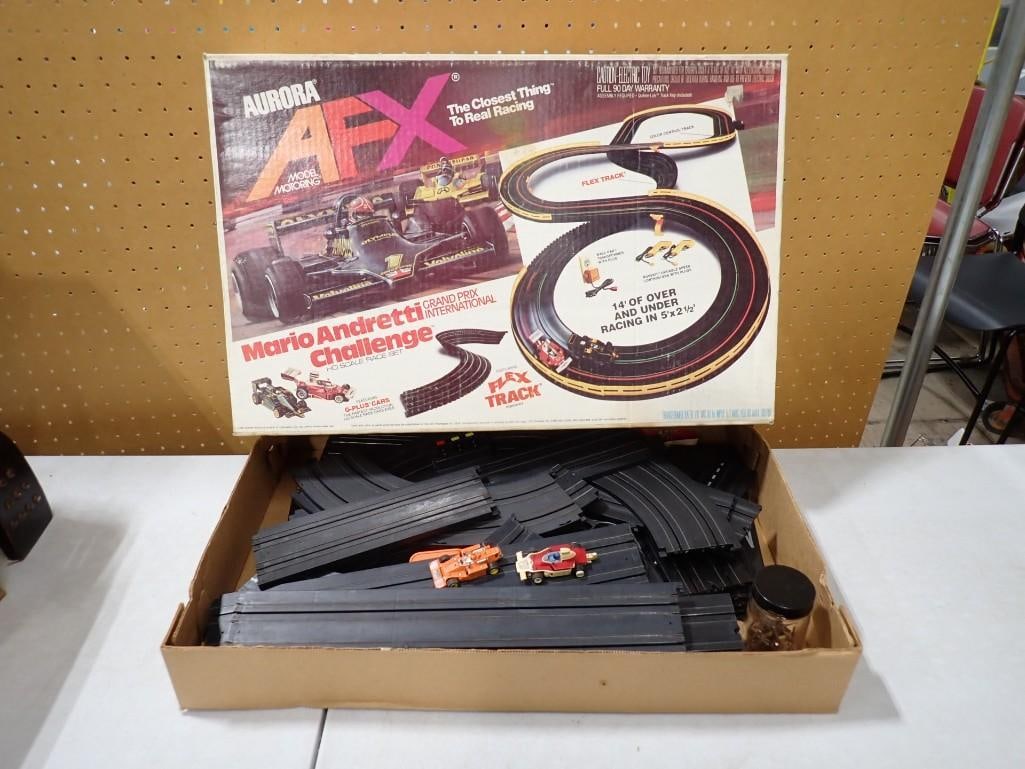 Aurora AFX Mario Andretti Challenge Slot Car Track with 2 Cars (1 of 14)