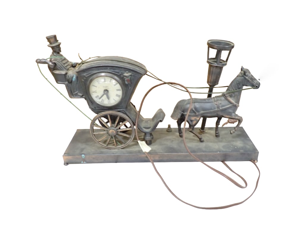 Mid Century Horse Drawn Carriage Clock and Lamp: Mid Century Horse Drawn Carriage Clock and Lamp Condition: untested, as with all older electric items, we recommend that you rewire this before use. All pictures are considered part of the descr