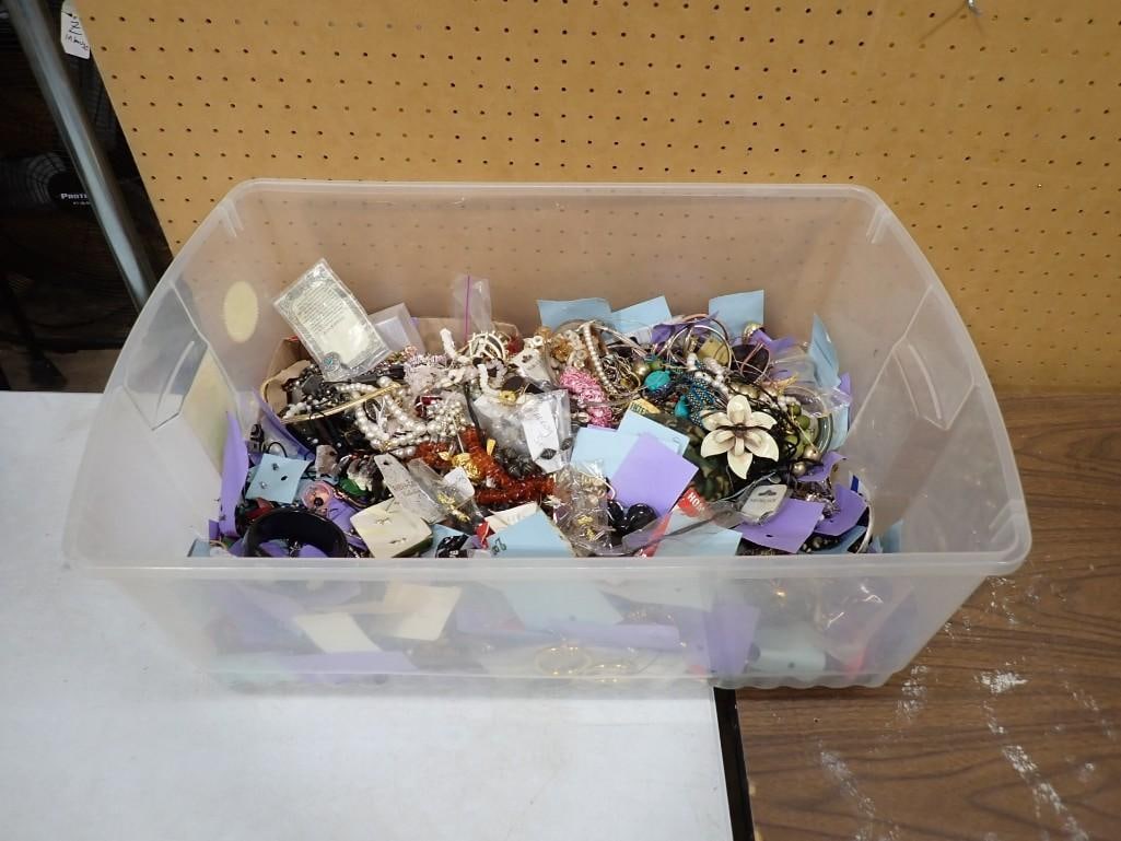 Large Lot of Costume Jewelry incl Vintage - roughly 19-20 lbs: Large Lot of Costume Jewelry incl Vintage - roughly 19-20 lbs All pictures are considered part of the description and should be examined carefully by bidders. Live Auctioneers is now offering Live Shi