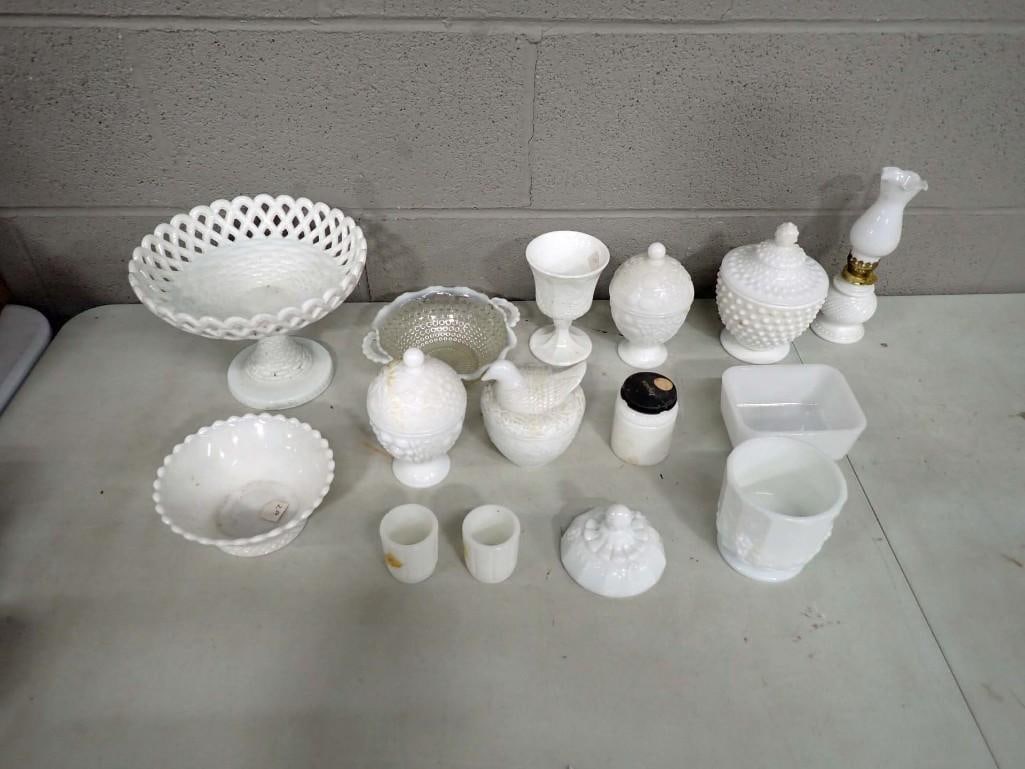 Vintage Milk Glass incl Lace Edge Footed Bowl, Hobnail, Opalescent, Small Lamp, etc: Lot of Vintage Milk Glass incl Lace Edge Footed Bowl, Hobnail, Opalescent, Small Lamp, etc All pictures are considered part of the description and should be examined carefully by bidders. Live Aucti
