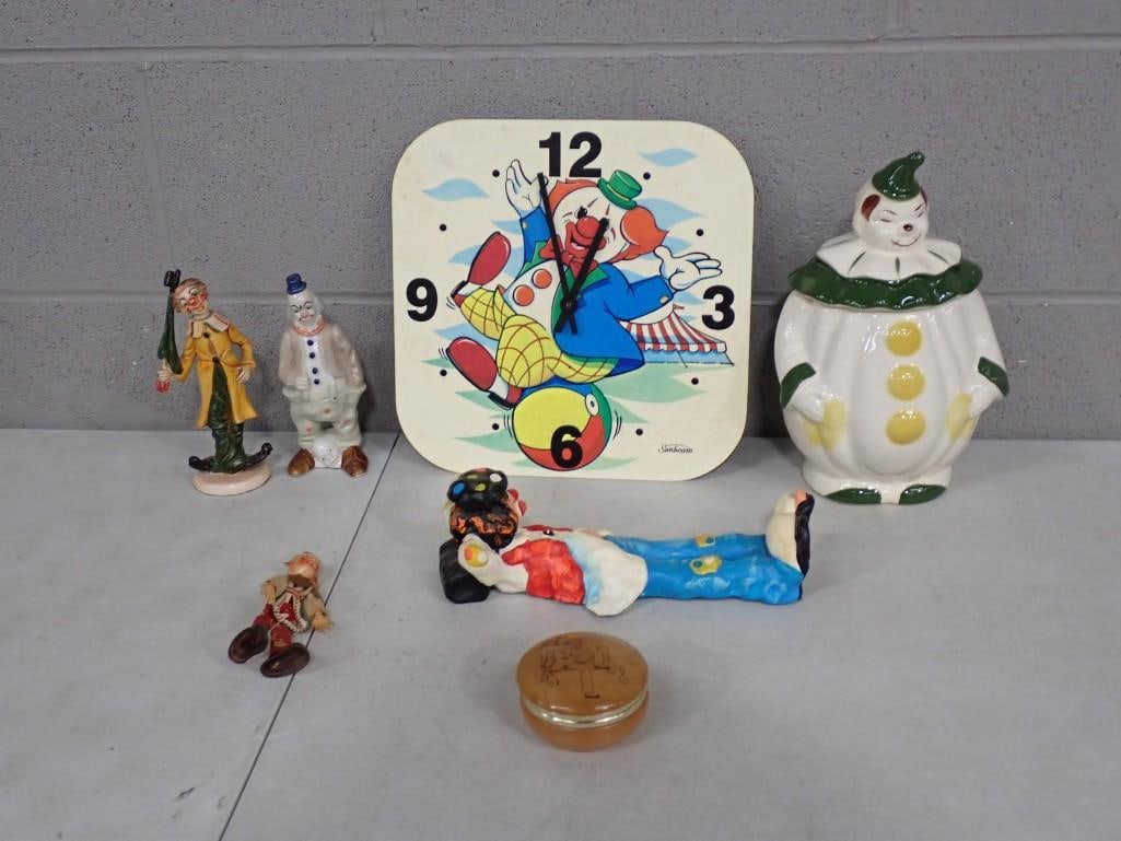Clown Lot including Vintage Sunbeam Clock, Cookie Jar, Annette Lille, Figurines, etc (1 of 6)