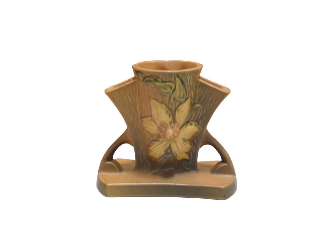 Vintage Roseville Pottery Clematis 102-5 Vase: Vintage Roseville Pottery Clematis 102-5 Vase All pictures are considered part of the description and should be examined carefully by bidders. Live Auctioneers is now offering Live Shipping through