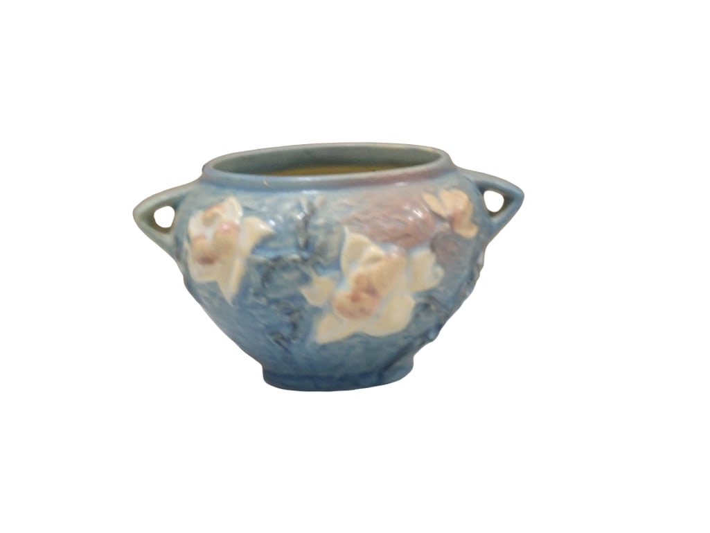 Vintage Roseville Pottery Jardiniere Vase 2 Handled Blue: Vintage Roseville Pottery Jardiniere Vase 2 Handled Blue All pictures are considered part of the description and should be examined carefully by bidders. 665-3" Live Auctioneers is now offering