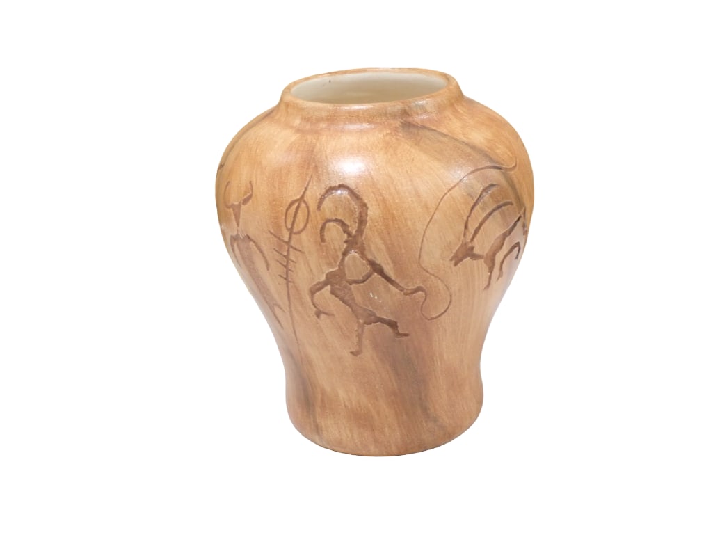 Art Pottery Vase Signed on the Bottom: Art Pottery Vase Signed on the Bottom. Appears to be signed Bindithaa Navajo All pictures are considered part of the description and should be examined carefully by bidders. Live Auctioneers i