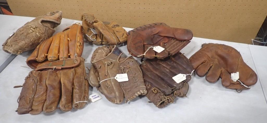 Lot of 8 Vintage or Antique Baseball Gloves / Mitts (1 of 11)