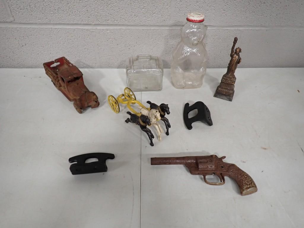 Vintage or Antique Cast Iron Truck, Horse Carriage, Toy Gun, Vintage Glass Bear Bottle, etc.: Vintage or Antique Cast Iron Truck, Horse Carriage, Toy Gun, Vintage Glass Bear Bottle, etc. All pictures are considered part of the description and should be examined carefully by bidders. Live Aucti