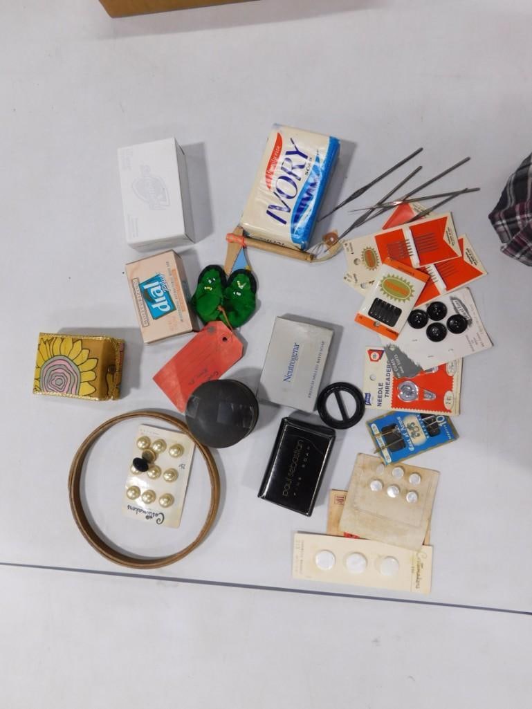 Lot of Vintage Smalls incl Buttons, Embroidery Hoop, Soap, Etc: Lot of Vintage Smalls incl Buttons, Embroidery Hoop, Soap, Etc All pictures are considered part of the description and should be examined carefully by bidders. Live Auctioneers is now offering Live