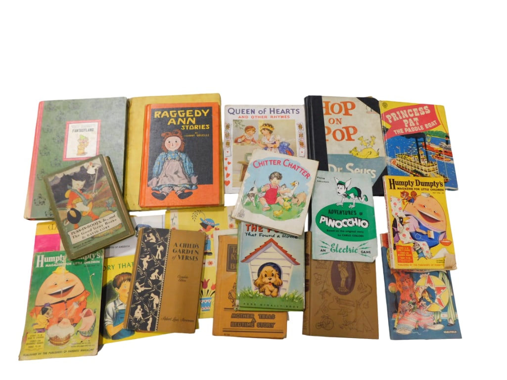 Lot of Vintage Children's Books and Magazines incl Princess Pat The Paddle Boat, Raggedy Ann Stories (1 of 3)