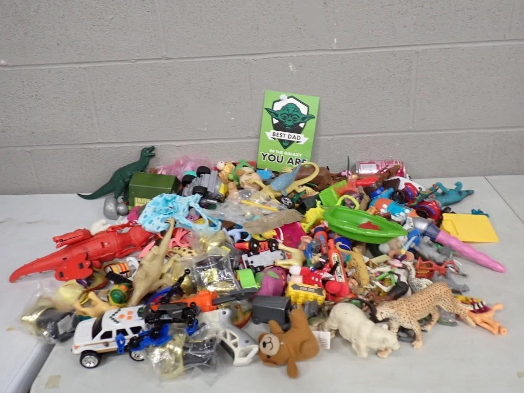 Lot of Small Toys incl Plastic Animals, Plastic Dinosaurs, Toy Trucks and Vehicles, etc: Lot of Small Toys incl Plastic Animals, Plastic Dinosaurs, Toy Trucks and Vehicles, etc All pictures are considered part of the description and should be examined carefully by bidders. Live Auctione